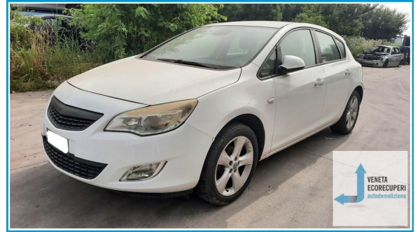 OPEL ASTRA P10 del 2010 parti usate e ricambi - Tipo Motore A13DTE