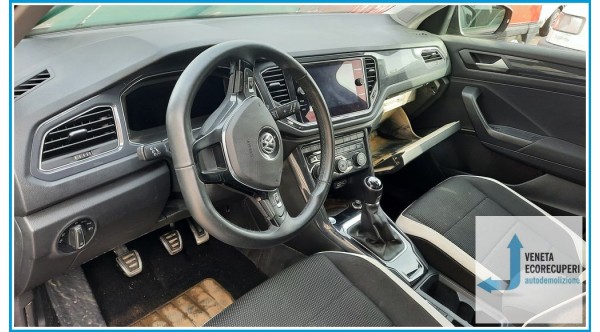 VOLKSWAGEN T-ROC  del 2019 parti usate e ricambi - Tipo Motore DGT