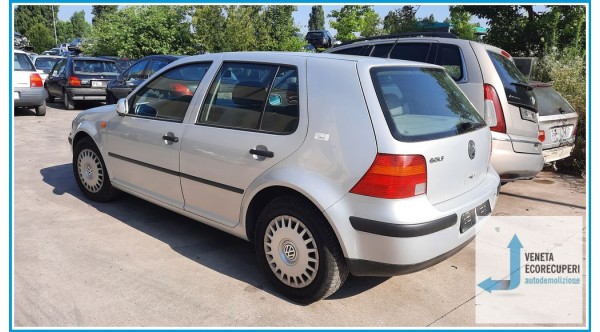 VOLKSWAGEN GOLF 1J del 1998 parti usate e ricambi - Tipo Motore AHW