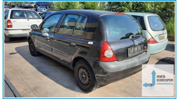 RENAULT CLIO 2a Serie  del 2004 parti usate e ricambi - Tipo Motore K9KA7