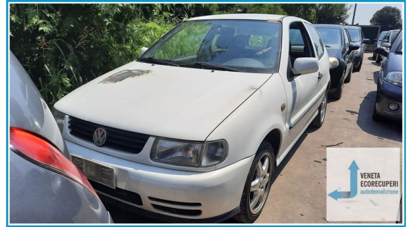 VOLKSWAGEN POLO 3a Serie  del 1999 parti usate e ricambi - Tipo Motore AEX