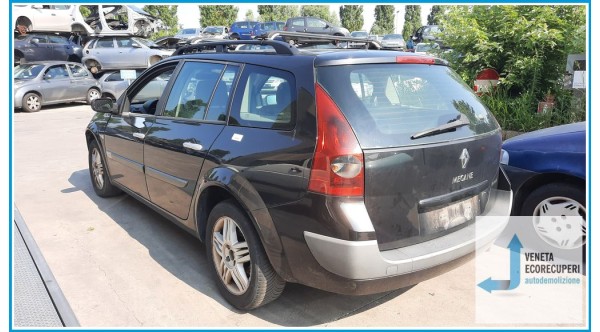 RENAULT MEGANE 2a Serie  del 2004 parti usate e ricambi - Tipo Motore F9QB8