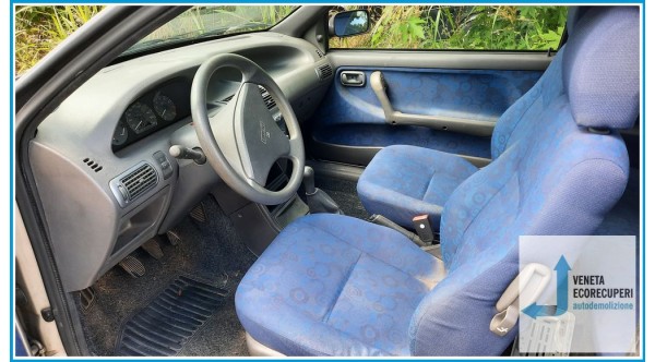FIAT PUNTO 1a Serie  del 1999 parti usate e ricambi - Tipo Motore 176B9000