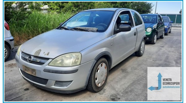 OPEL CORSA X01 del 2004 parti usate e ricambi - Tipo Motore Z12XE