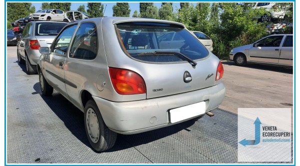 FORD FIESTA DX del 1998 parti usate e ricambi - Tipo Motore DHA