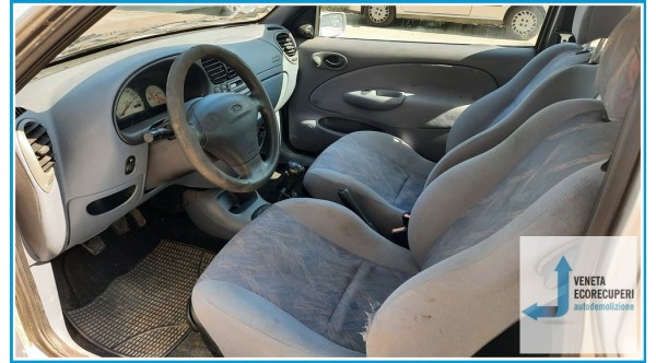 FORD FIESTA DX del 1998 parti usate e ricambi - Tipo Motore DHA
