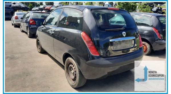LANCIA YPSILON TE del 2004 parti usate e ricambi