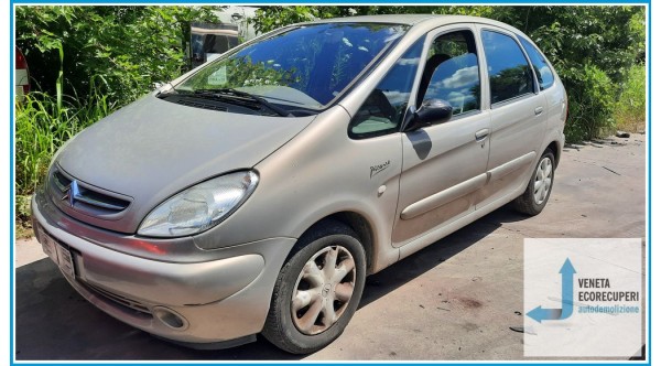 CITROEN XSARA PICASSO  del 2004 parti usate e ricambi - Tipo Motore RHY