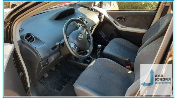 TOYOTA YARIS  del 2009 parti usate e ricambi - Tipo Motore 1NRFE