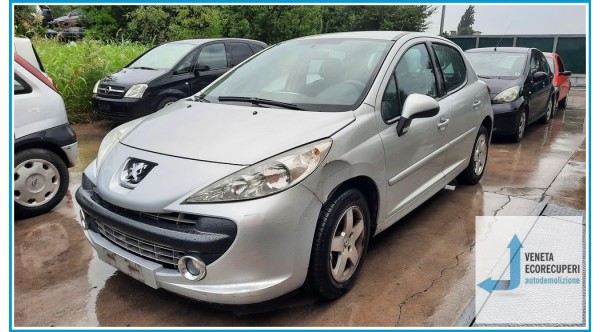 PEUGEOT 207  del 2008 parti usate e ricambi - Tipo Motore 8FS