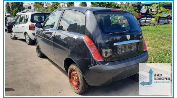 LANCIA YPSILON TE del 2004 parti usate e ricambi