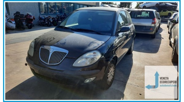 LANCIA YPSILON TE del 2005 parti usate e ricambi