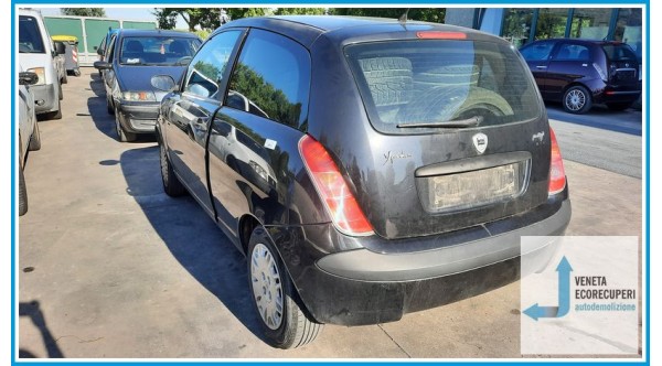 LANCIA YPSILON TE del 2005 parti usate e ricambi