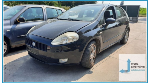 FIAT GRANDE PUNTO 2Y del 2005 parti usate e ricambi - Tipo Motore 199A3000