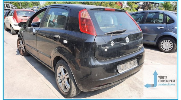 FIAT GRANDE PUNTO 2Y del 2005 parti usate e ricambi - Tipo Motore 199A3000