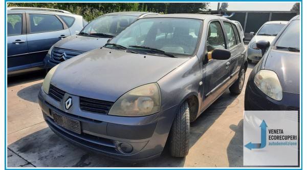 RENAULT CLIO 2a Serie  del 2006 parti usate e ricambi - Tipo Motore D7FG7