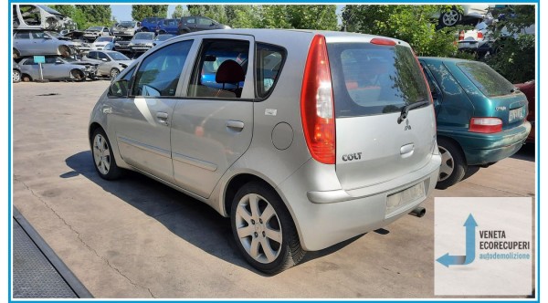 MITSUBISHI COLT 7a Serie  del 2005 parti usate e ricambi - Tipo Motore 639939