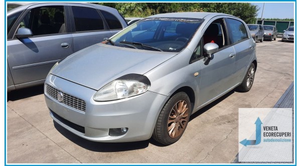 FIAT GRANDE PUNTO 2Y del 2007 parti usate e ricambi - Tipo Motore 199A4000