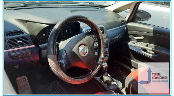 FIAT GRANDE PUNTO 2Y del 2007 parti usate e ricambi - Tipo Motore 199A4000