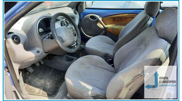 FORD KA CCQ del 1999 parti usate e ricambi - Tipo Motore J4K