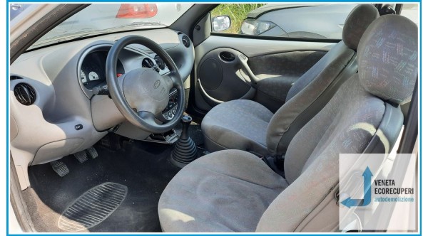 FORD KA CCQ del 2000 parti usate e ricambi - Tipo Motore J4M