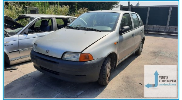 FIAT PUNTO 1a Serie  del 1994 parti usate e ricambi - Tipo Motore 176A7000