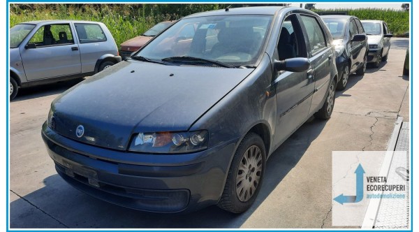 FIAT PUNTO 1N/1P del 2000 parti usate e ricambi - Tipo Motore 188A5000