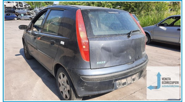 FIAT PUNTO 1N/1P del 2000 parti usate e ricambi - Tipo Motore 188A5000