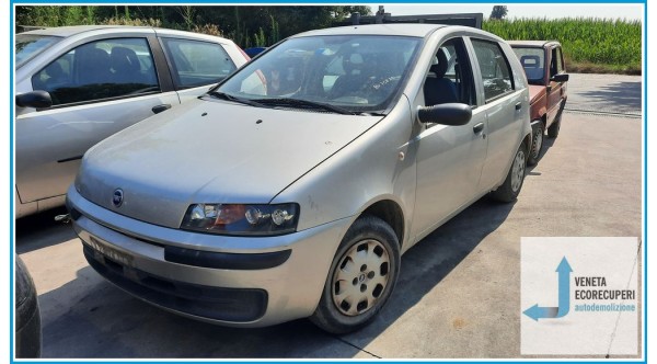 FIAT PUNTO 1N/1P del 2001 parti usate e ricambi - Tipo Motore 188A4000