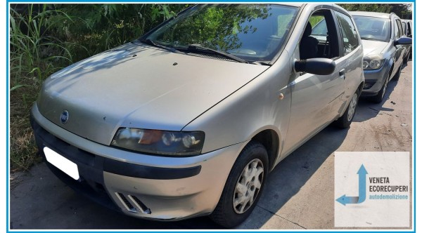 FIAT PUNTO 1N/1P del 2001 parti usate e ricambi - Tipo Motore 188A4000