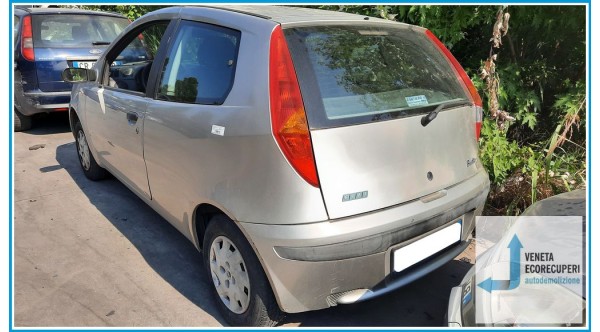 FIAT PUNTO 1N/1P del 2001 parti usate e ricambi - Tipo Motore 188A4000