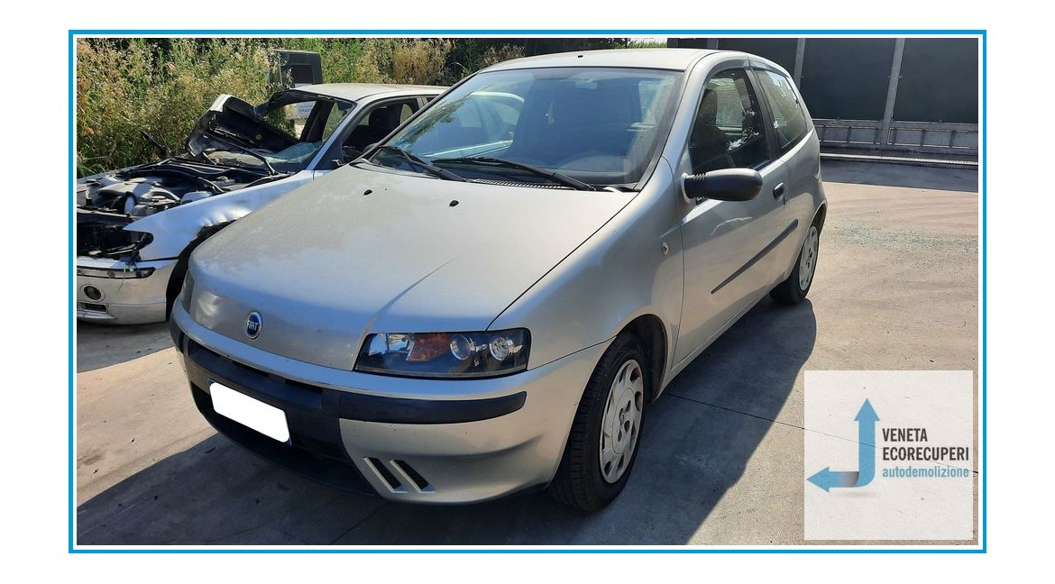 FIAT PUNTO 1N/1P del 2000 parti usate e ricambi - Tipo Motore 188A4000