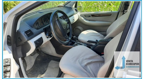 MERCEDES-BENZ Classe A W/C169 del 2009 parti usate e ricambi - Tipo Motore 640940