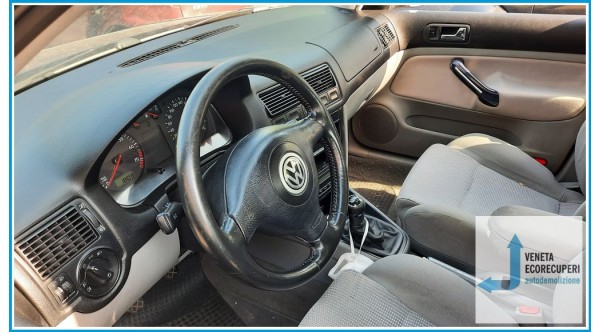 VOLKSWAGEN GOLF 1J del 1998 parti usate e ricambi - Tipo Motore AKL