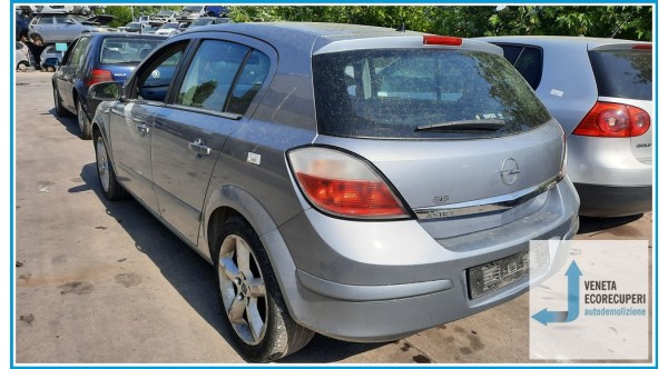 OPEL ASTRA A04 del 2004 parti usate e ricambi - Tipo Motore Z17DTH