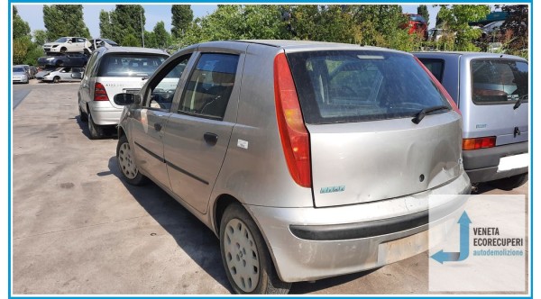 FIAT PUNTO 1N/1P del 2003 parti usate e ricambi - Tipo Motore 188A4000