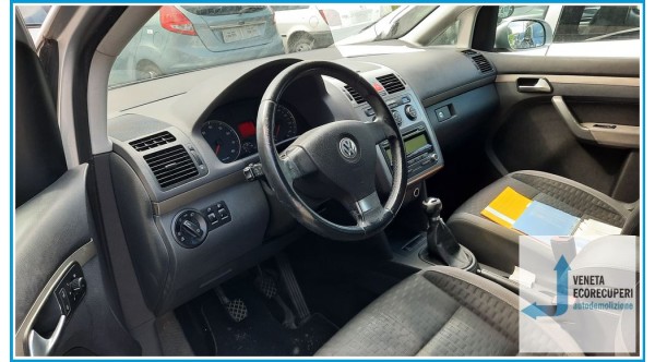 VOLKSWAGEN TOURAN 1T del 2008 parti usate e ricambi - Tipo Motore BSX