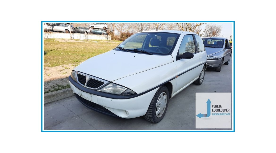 LANCIA Y  del 1998 parti usate e ricambi
