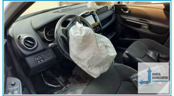 RENAULT CLIO 4a Serie  del 2015 parti usate e ricambi - Tipo Motore K9KC6