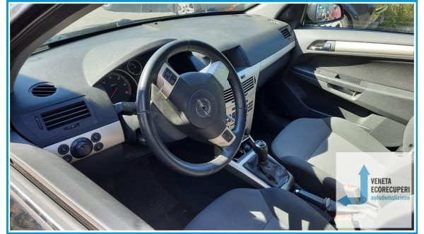 OPEL ASTRA A04 del 2008 parti usate e ricambi - Tipo Motore Z17DTR