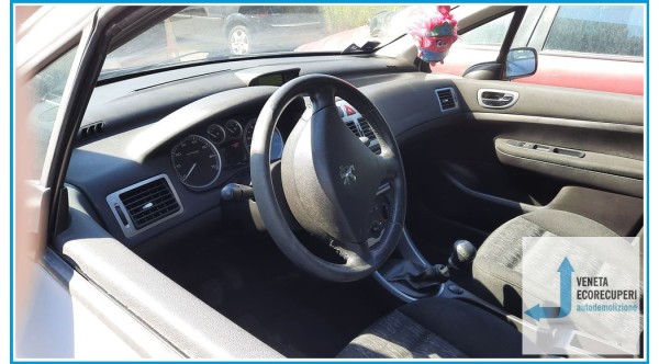 PEUGEOT 307  del 2003 parti usate e ricambi - Tipo Motore NFU