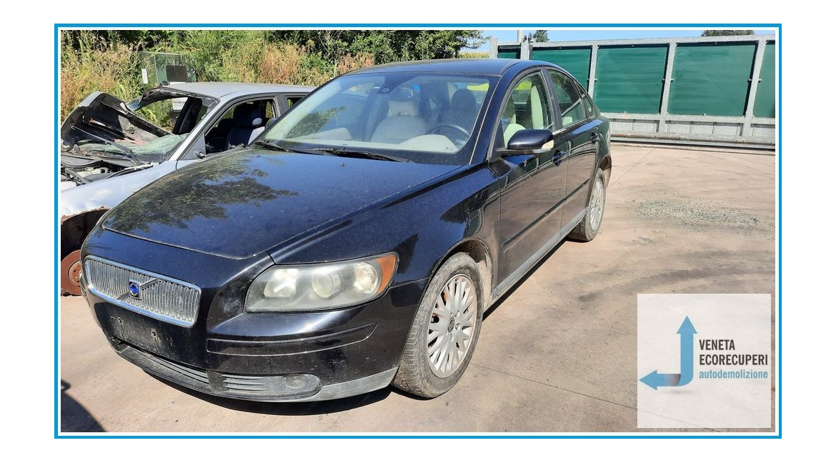 VOLVO S40  del 2004 parti usate e ricambi - Tipo Motore D4204T