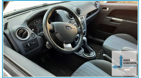 FORD FUSION CBK del 2010 parti usate e ricambi - Tipo Motore FXJA