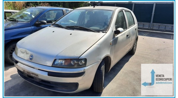 FIAT PUNTO 1N/1P del 2001 parti usate e ricambi - Tipo Motore 188A5000