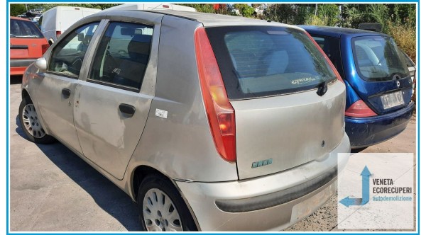 FIAT PUNTO 1N/1P del 2001 parti usate e ricambi - Tipo Motore 188A5000