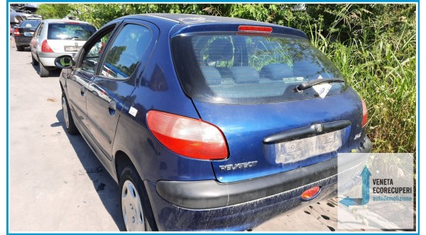 PEUGEOT 206  del 2002 parti usate e ricambi - Tipo Motore HFX
