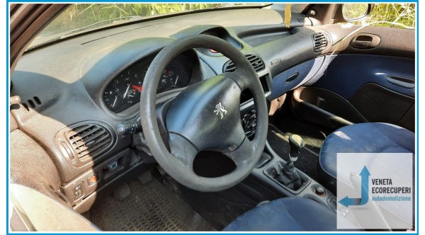 PEUGEOT 206  del 2002 parti usate e ricambi - Tipo Motore HFX