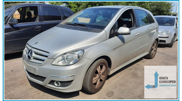 MERCEDES-BENZ Classe B T245 del 2009 parti usate e ricambi - Tipo Motore 640940