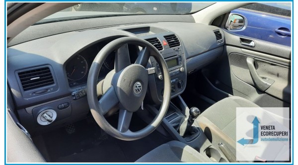 VOLKSWAGEN GOLF 1K del 2004 parti usate e ricambi - Tipo Motore BLP