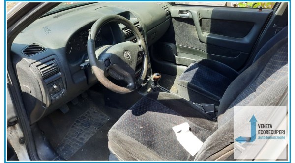 OPEL ASTRA T98 del 2000 parti usate e ricambi - Tipo Motore X16XEL